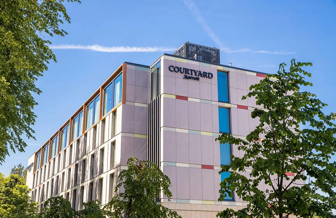Courtyard By Marriott Edinburgh West-1